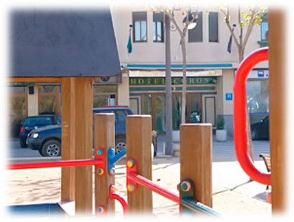 Parque frente al Hotel Corona de Atarfe